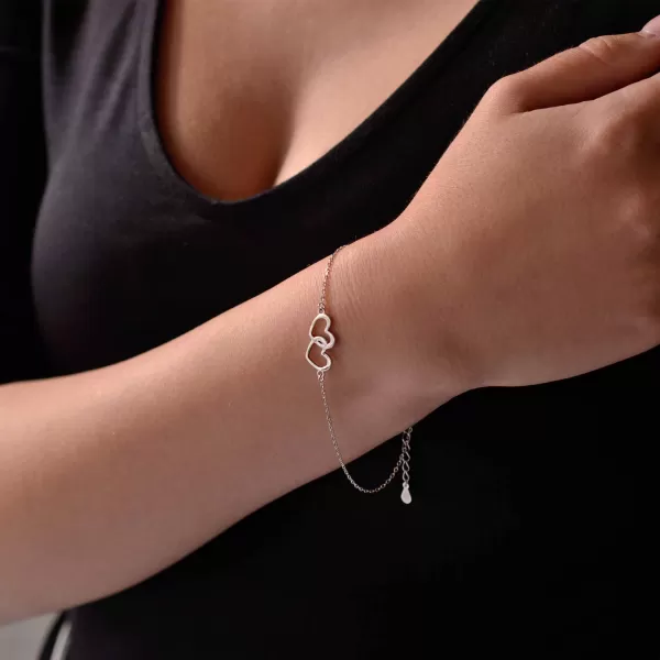 Stříbrný náramek dvě srdíčka 63009