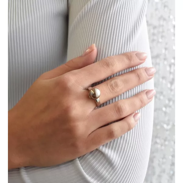 Stříbrný prsten s perlou hnědý 35022.3