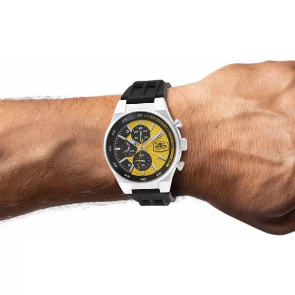 Invicta Racing Quartz