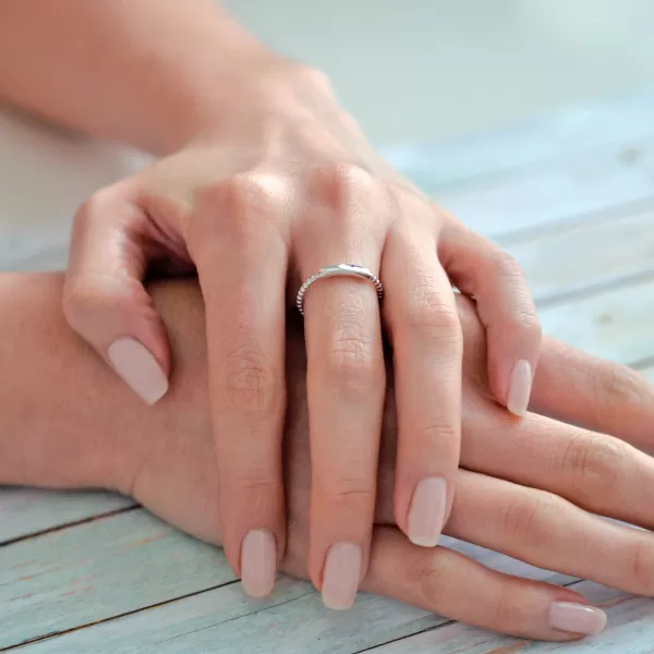 Stříbrný prsten vzorovaný 65005 UNI