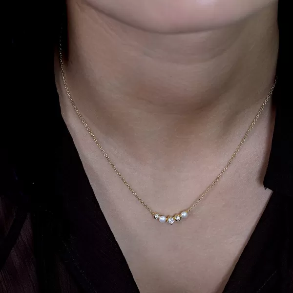 Pozlacený náhrdelník s říčními perlami 22057.1