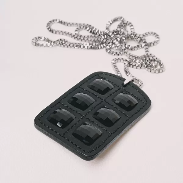 Náhrdelník se Swarovski černými krystaly 34135.3