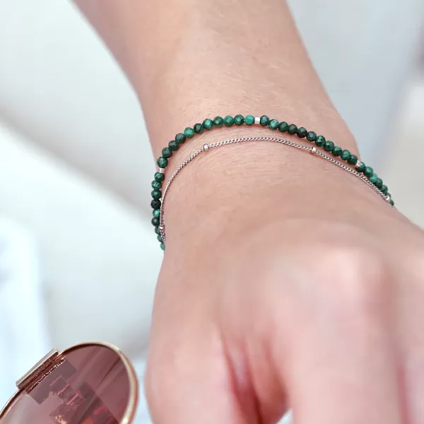 Stříbrný dvojitý náramek s malachity 13114.3