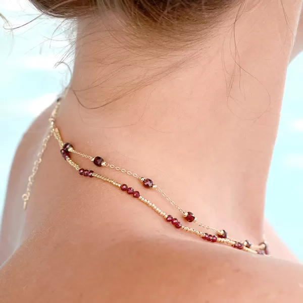 Pozlacený náhrdelník s granáty 12183.3