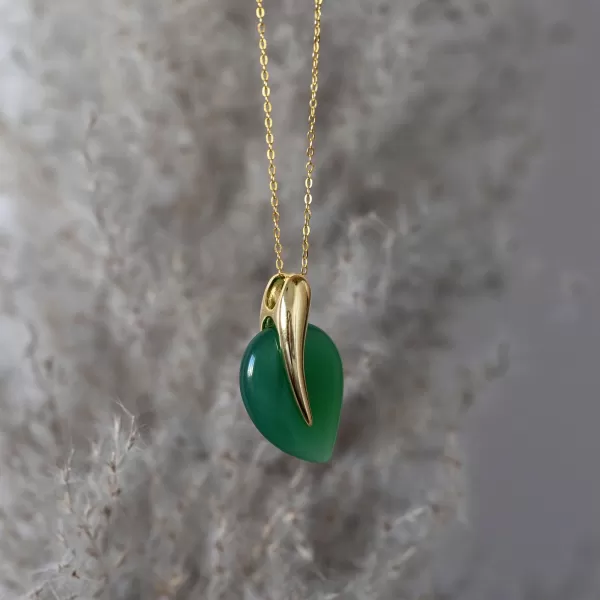 Pozlacený náhrdelník se zeleným achátem 12171.3