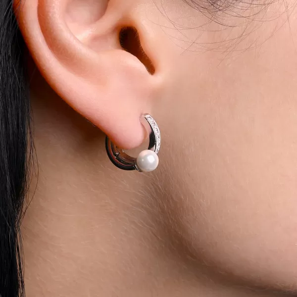 Stříbrné kroužky s perličkou a zirkony 11808.1