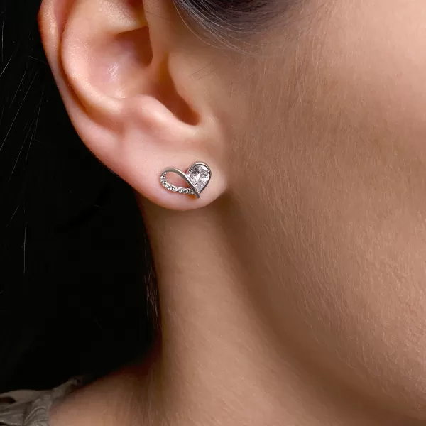 Stříbrné náušnice srdíčka se zirkony 11751.1