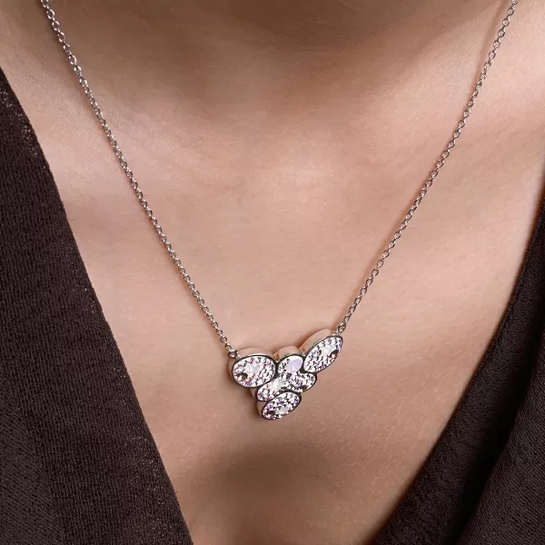 Náhrdelník stříbrný výrazný se Swarovski krystaly 72106 magic rose