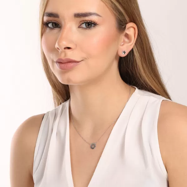 Stříbrný náhrdelník lesklý se čtyřlístkem 62040