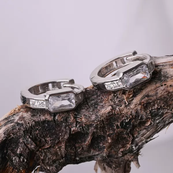 Stříbrné kroužky se zirkony 11766.1