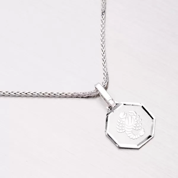 Stříbrný přívěsek - Štír M5056-10