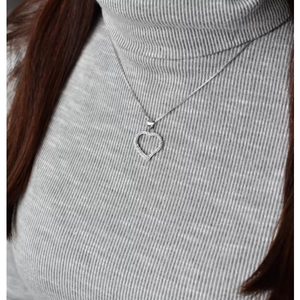 Stříbrný přívěsek s krystaly Swarovski bílé srdce 34093.1