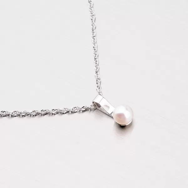 Zlatý přívěsek s perlou 357-0103