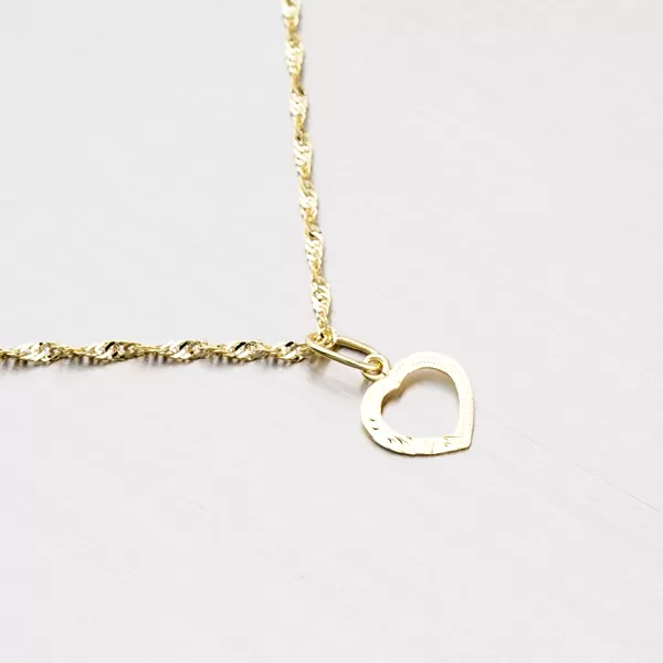 Zlatý přívěsek ve tvaru srdce s gravírováním 322P-131064