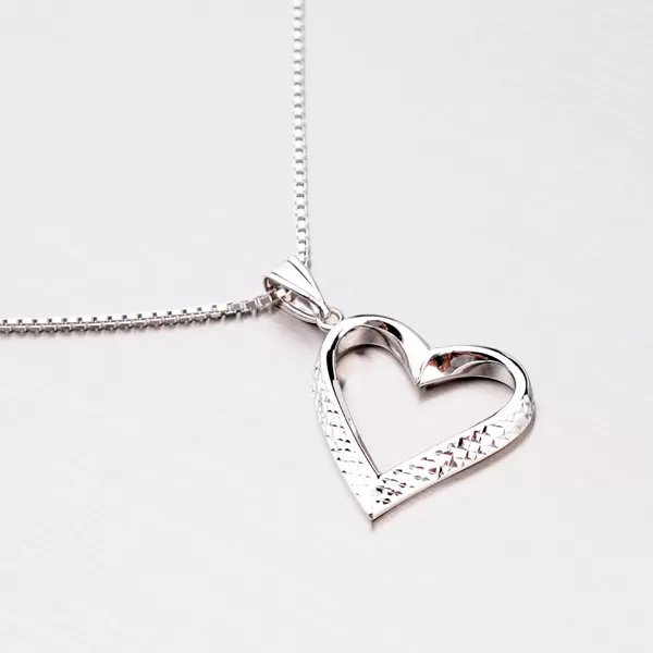 Srdce z bílého zlata s gravírováním 43-2796
