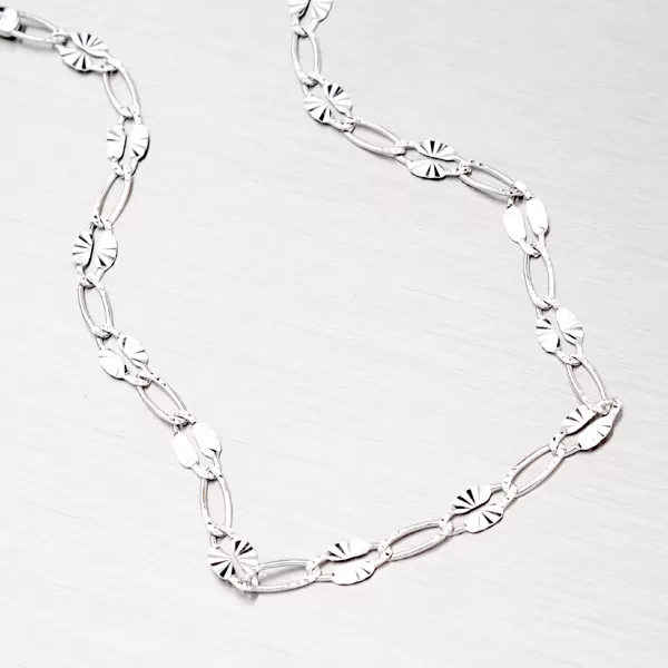 Náramek z bílého zlata s gravírováním 44-1072