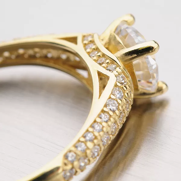 Zlatý prsten se zirkony GZ2520ZL