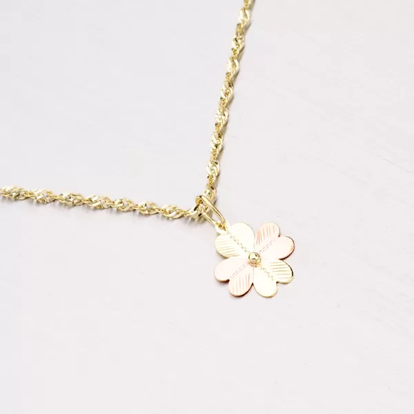 Přívěsek žluté zlato 585 ve tvaru čtyřlístku 43-2210