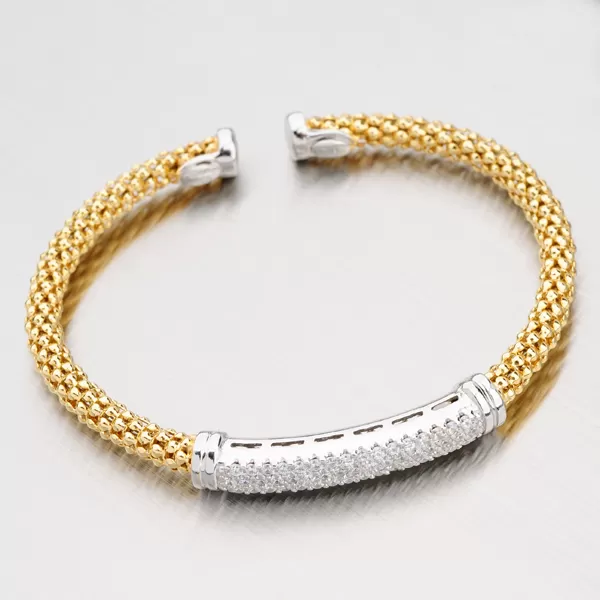 Pevný stříbrný náramek se zirkony GLARG-4047