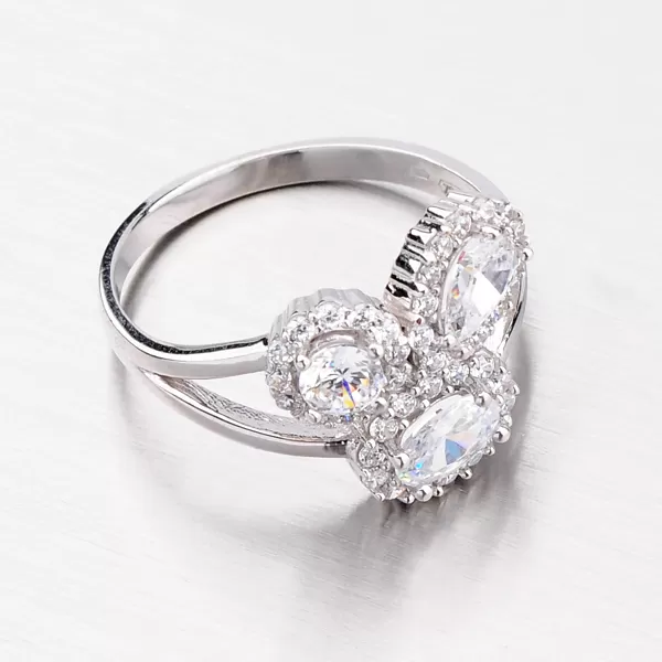 Prsten z bílého zlata se zirkony 11-083