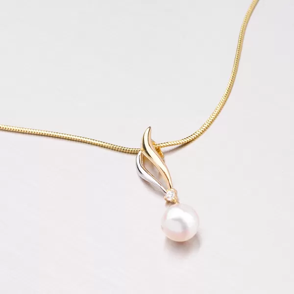 Nádherný přívěsek ze zlata s perlou 43-21414