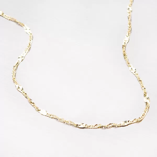 Zlatý náramek zdobený gravírovanými ploškami 44-1699