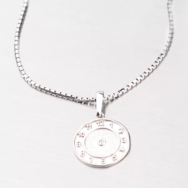 Přívěsek křtící hodiny z bílého zlata 687-0043