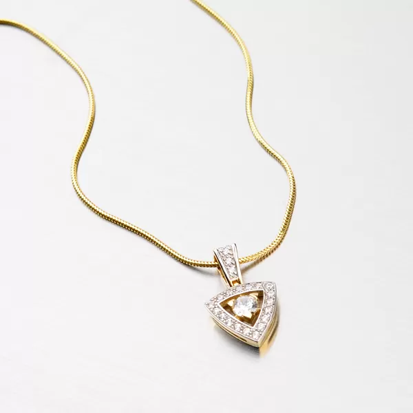 Přívěsek ze žlutého zlata se zirkony DZ1991ZL