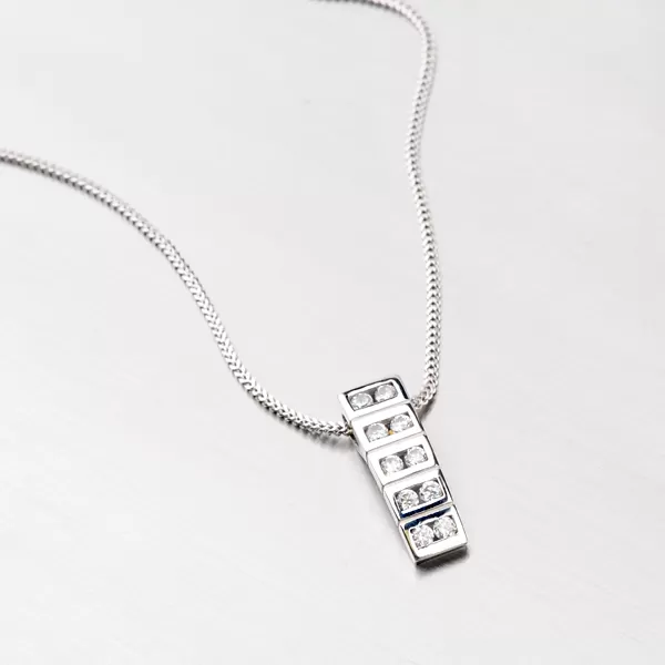 Přívěsek se zirkony DZ2058B