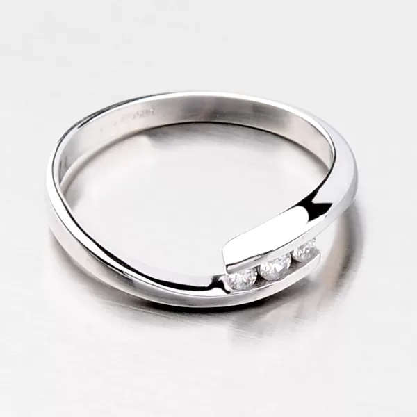 Dámský prsten se zirkony DZ2072B