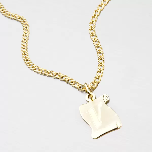 Přívěsek žluté zlato 585 pergamen s písmenkem 43-2065-V