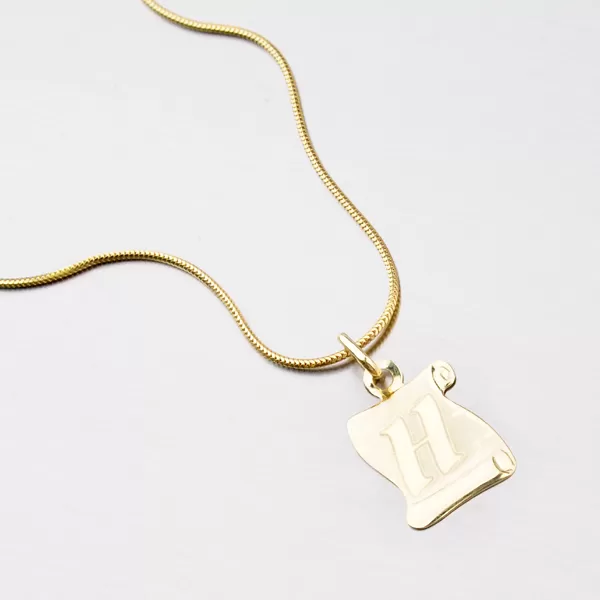 Přívěsek žluté zlato 585 pergamen s písmenkem H 43-2065-H