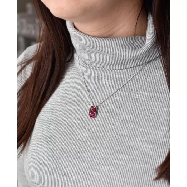 Stříbrný přívěsek s krystaly Swarovski červený obdélník 34194.3 cherry