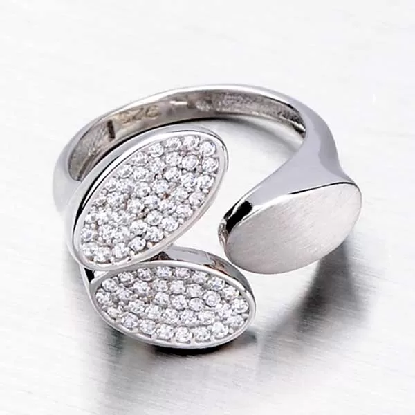 Stříbrný prsten se zirkony HK-5000-OKS