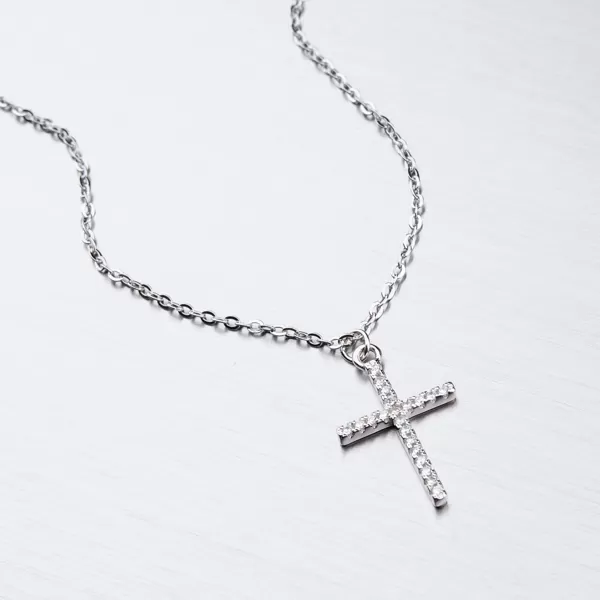 Stříbrný náhrdelník s křížkem SST-15849