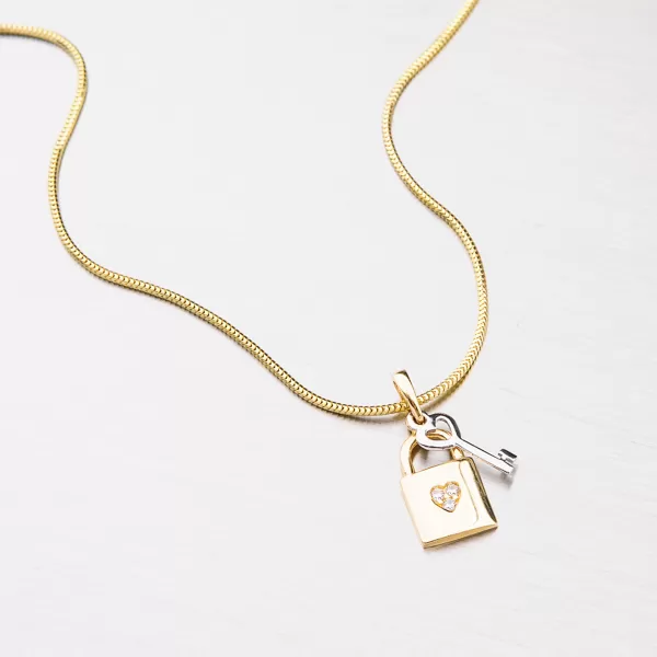 Zlatý přívěsek se zirkony 43-21255