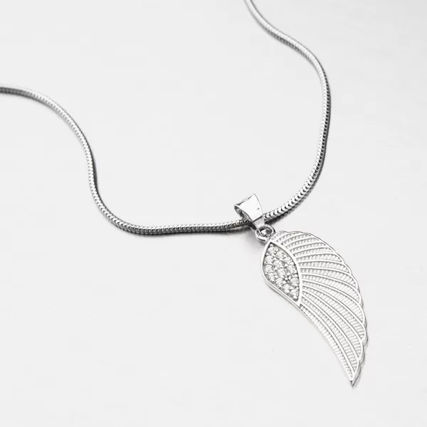 Zlatý přívěsek - andělské křídlo 43-21642