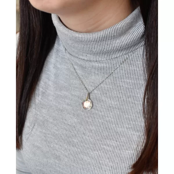 Stříbrný přívěsek s krystaly Swarovski ab efekt kulatý 34253.2