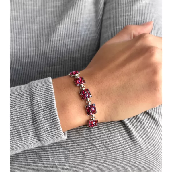 Stříbrný náramek se Swarovski krystaly červený 33047.3 cherry