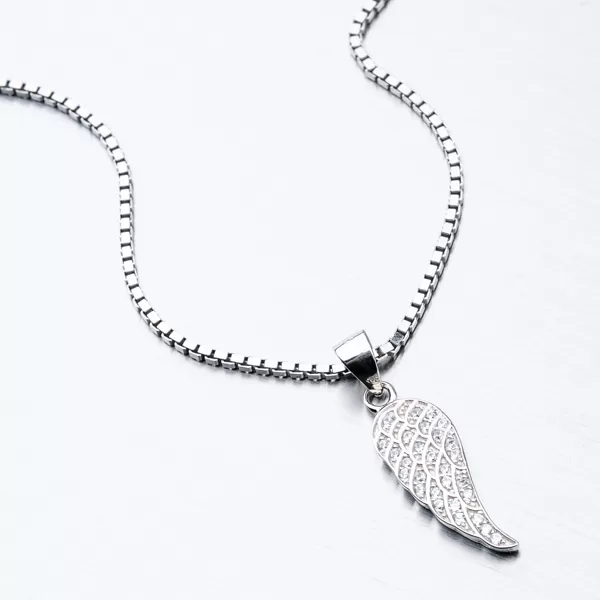 Stříbrný přívěsek HST-13169