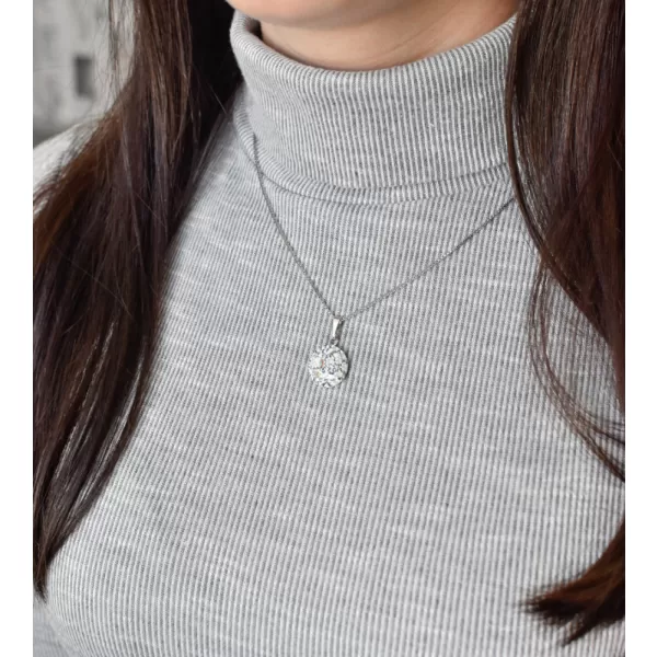 Stříbrný přívěsek s krystaly Swarovski modrý kulatý 34225.3 light sapphire