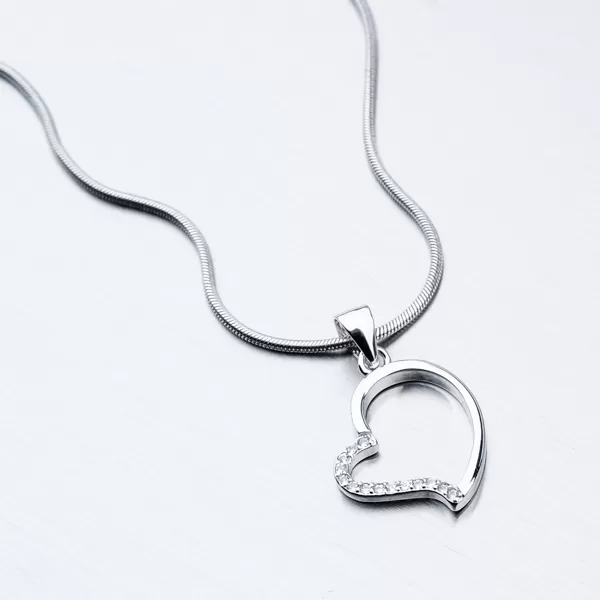 Stříbrný přívěsek HST-13108