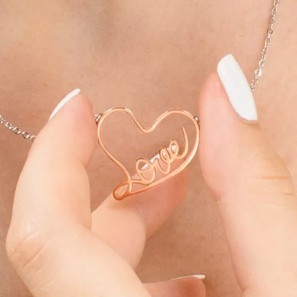 Náhrdelník s přívěskem ve tvaru srdce MNN15-020G-C