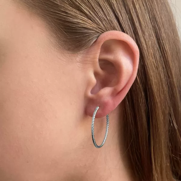 Stříbrné náušnice kruhy s ozdobným prolisováním 61006