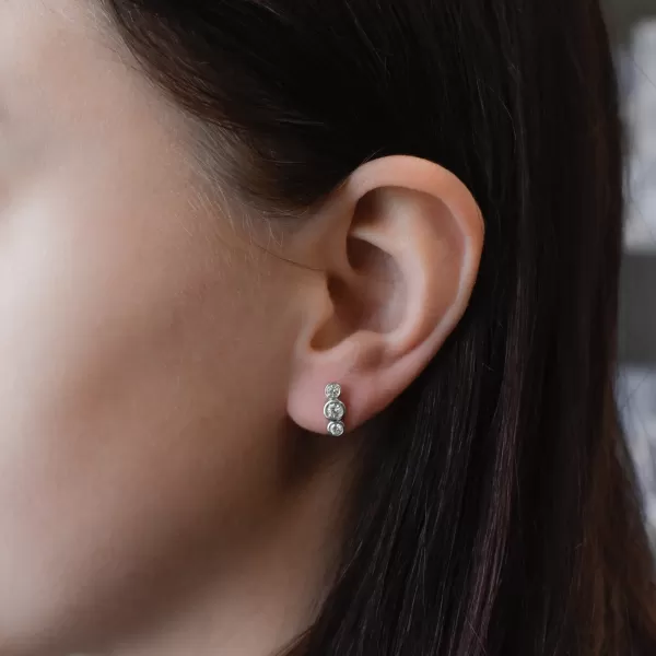 Zlaté náušnice 81009.1 bílé zlato s briliantem