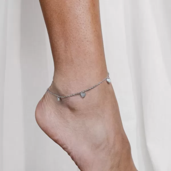 Stříbrný řetízek na nohu srdíčka s bílými zirkony 16004.1