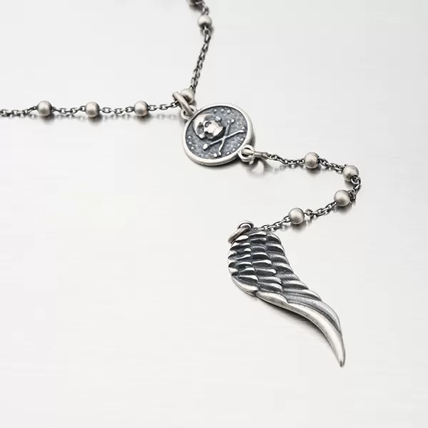 Stříbrný náhrdelník s lebkou a křídlem N1700741-0532-SLX