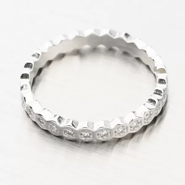 Stříbrný prsten se zirkony GST-11594