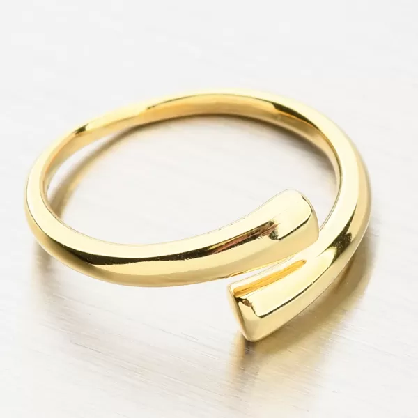 Nastavitelný stříbrný prsten v barvě zlata GST-11507G