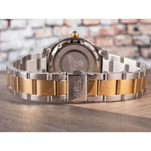 Invicta Wildflower Quartz 37110